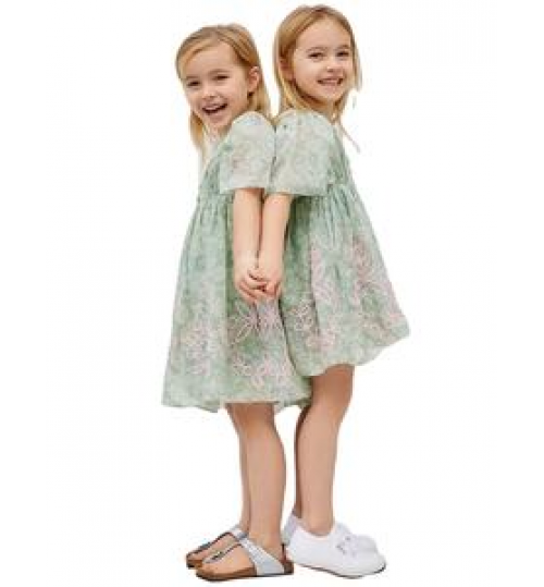 2022 Wholesale Summer Cute Girls Embroidered Floral One Piece Mother and Daughter Family Matching Mommy and Me Kids Outfits