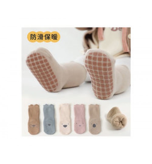 Chinese professional manufacturer latest style cartoon cute children non-slip socks